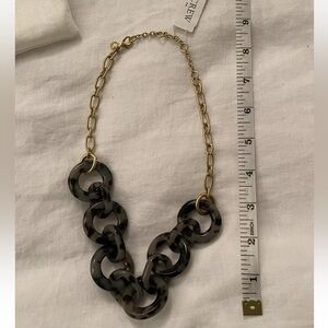 J. Crew Womens Gray Acrylic Tortoise Link Necklace 17” Extends To 19” NWT